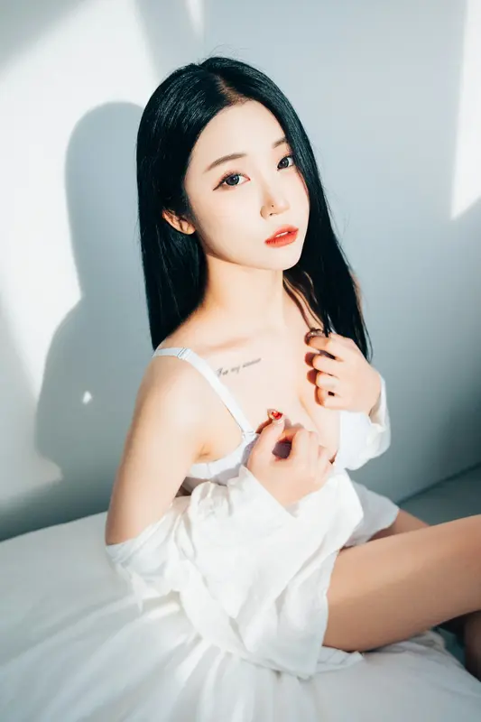 Bomi - the undress - Loozy
